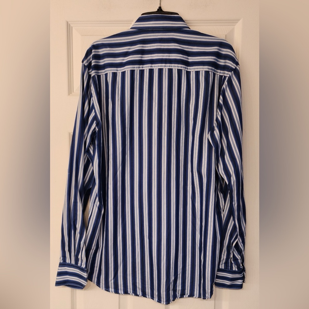 Bugatchi Uomo Shaped Fit Blue & White Stripe Men’s Buttom Down Size Medium - Picture 4 of 13